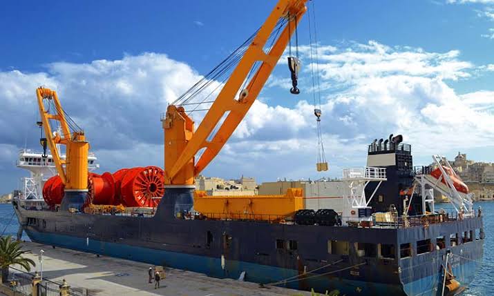 Выбор морского крана для агрессивных морских условий