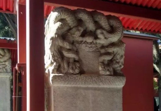 3360bfa244ca4498334d4e7fd5e1aaa8 北京多处名胜景点都应用了灵芝祥云图案