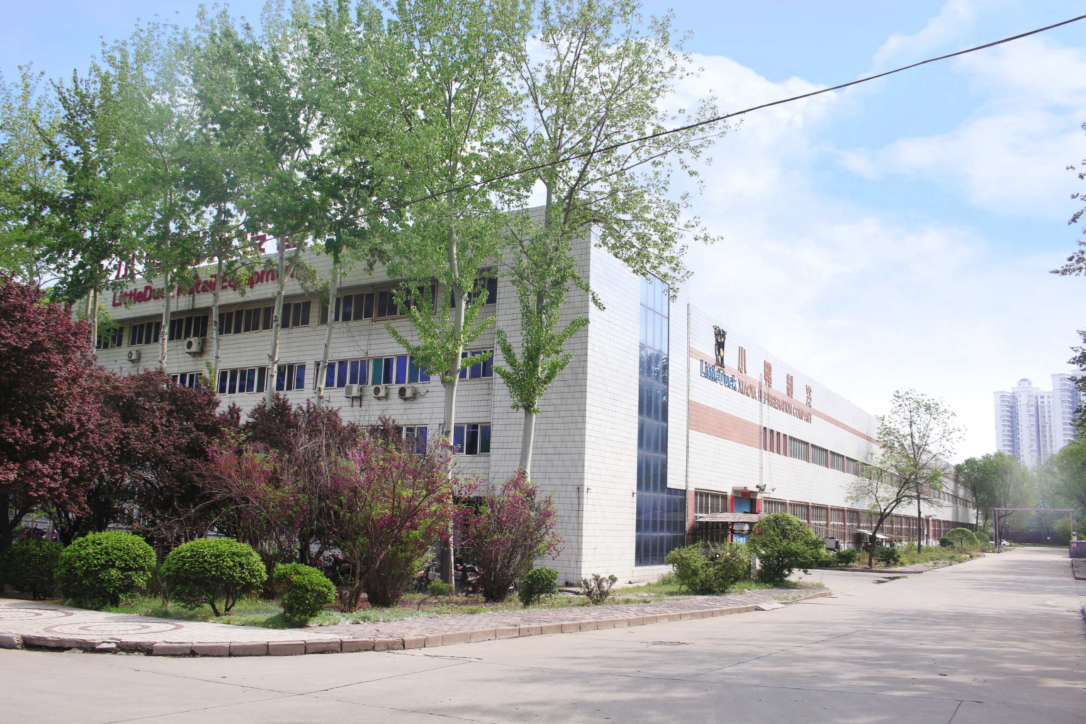 Centro de procesamiento de chapa metálica de precisión CNC