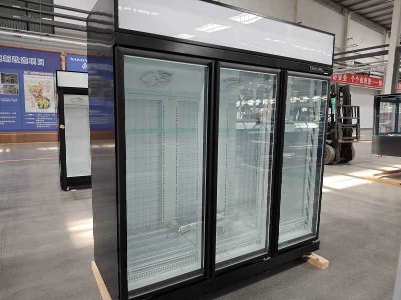 Expositor refrigerado de bebidas