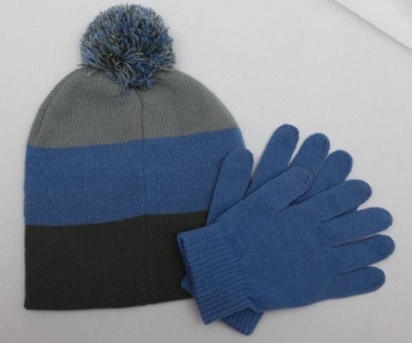 Knit hat and glove set