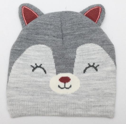 Children's animal-themed knit hat