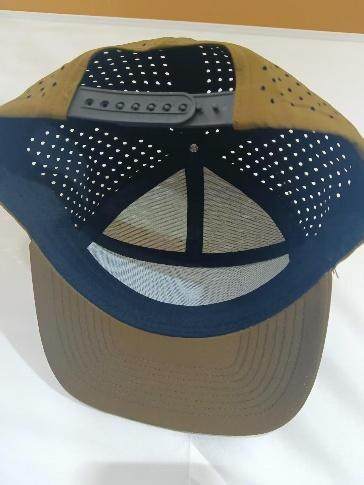 7-panel flat brim cap