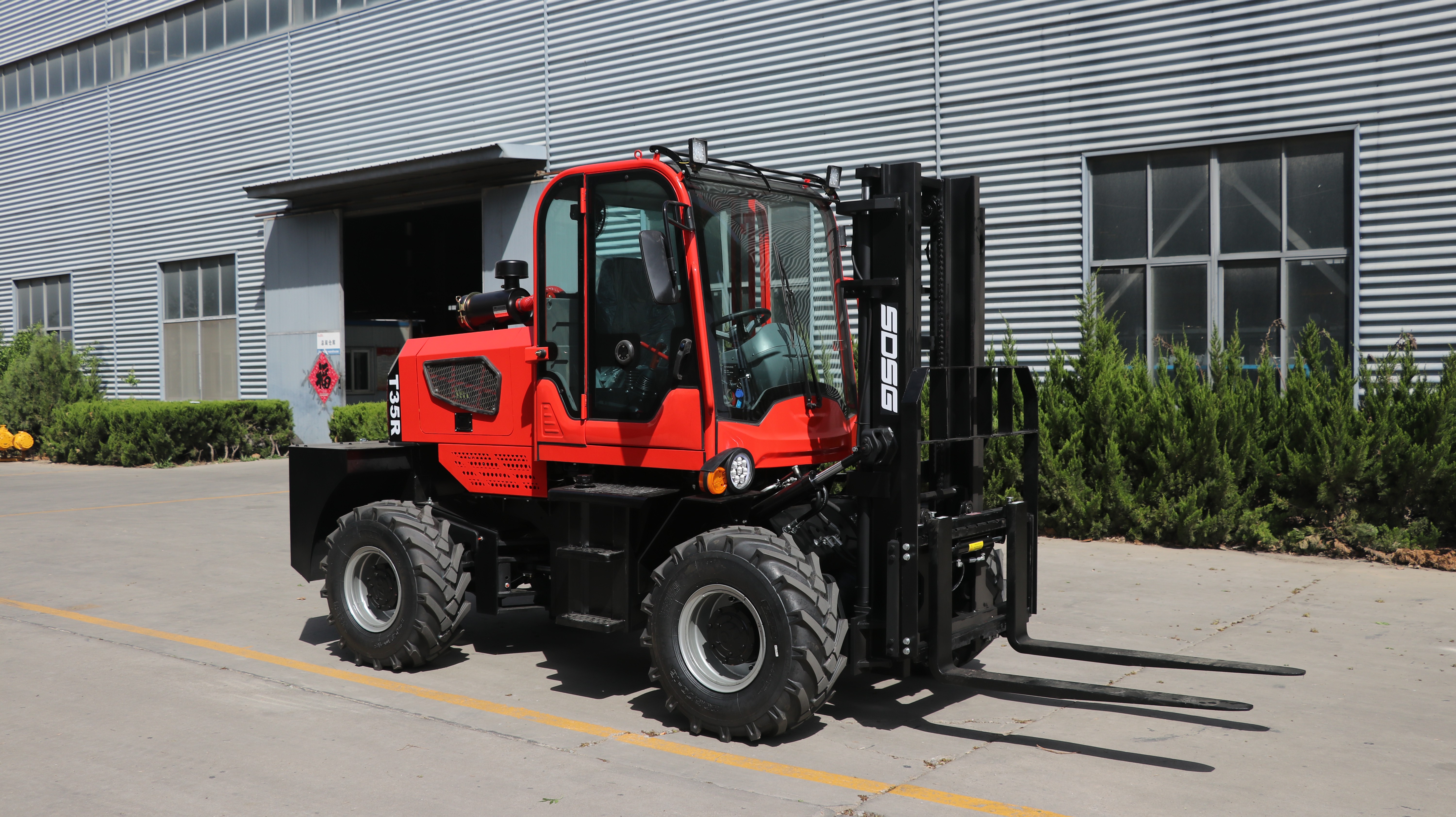 Carretilla elevadora todoterreno SDSG T35R