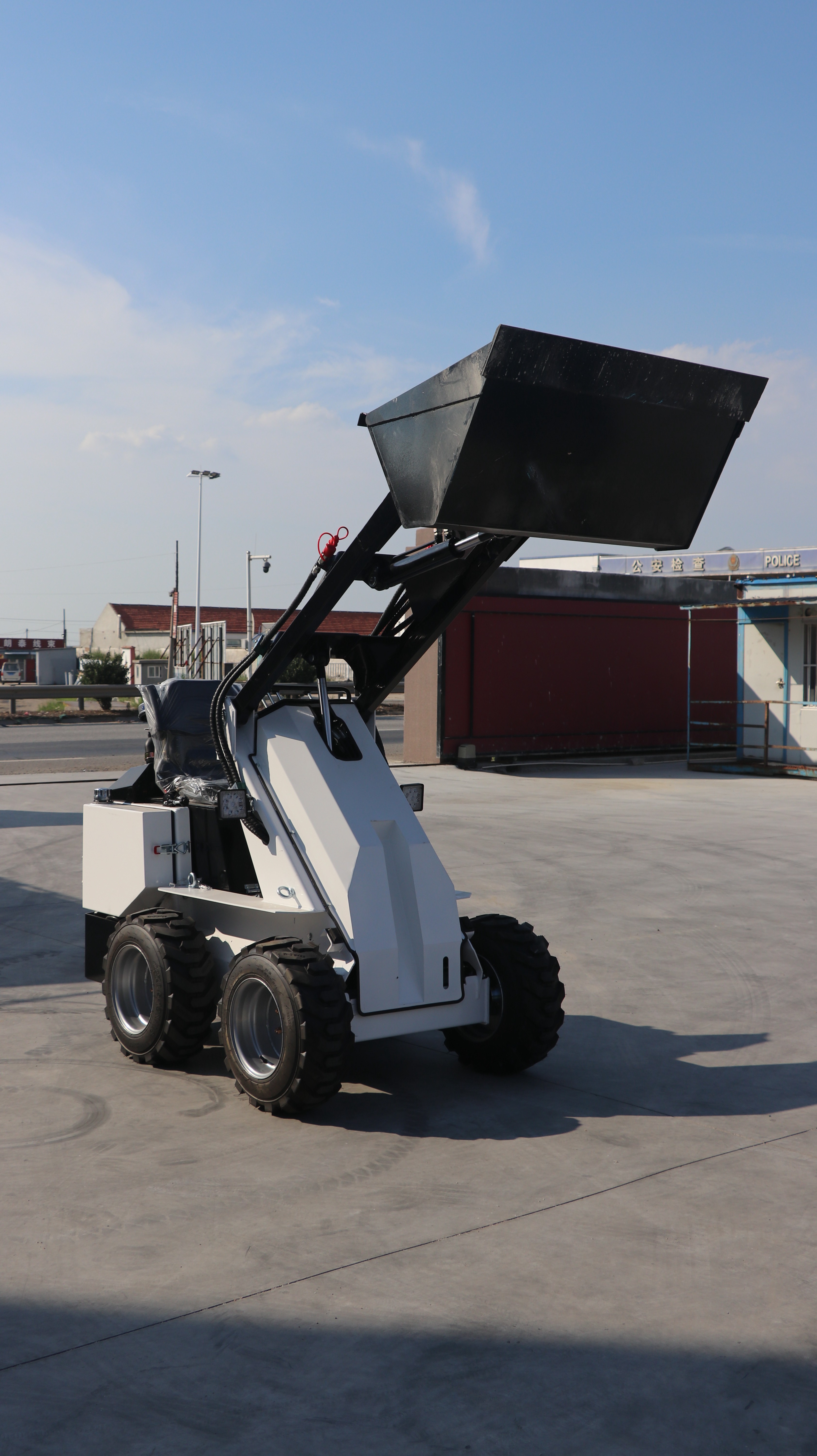 Minicargadora de ruedas SG-S300