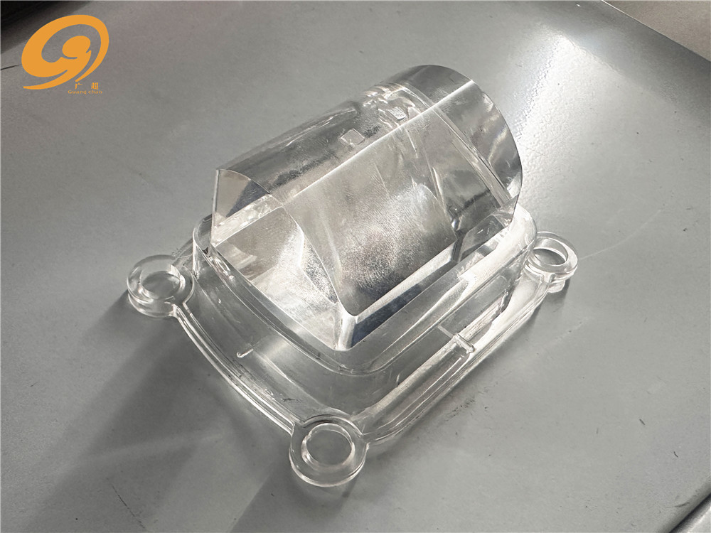 卡车 LED 车灯光学透镜注塑模具