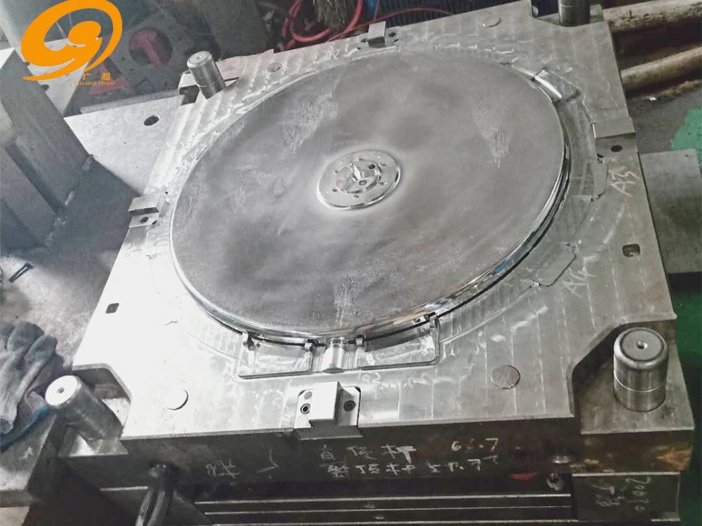 手术无影灯外壳注塑模具