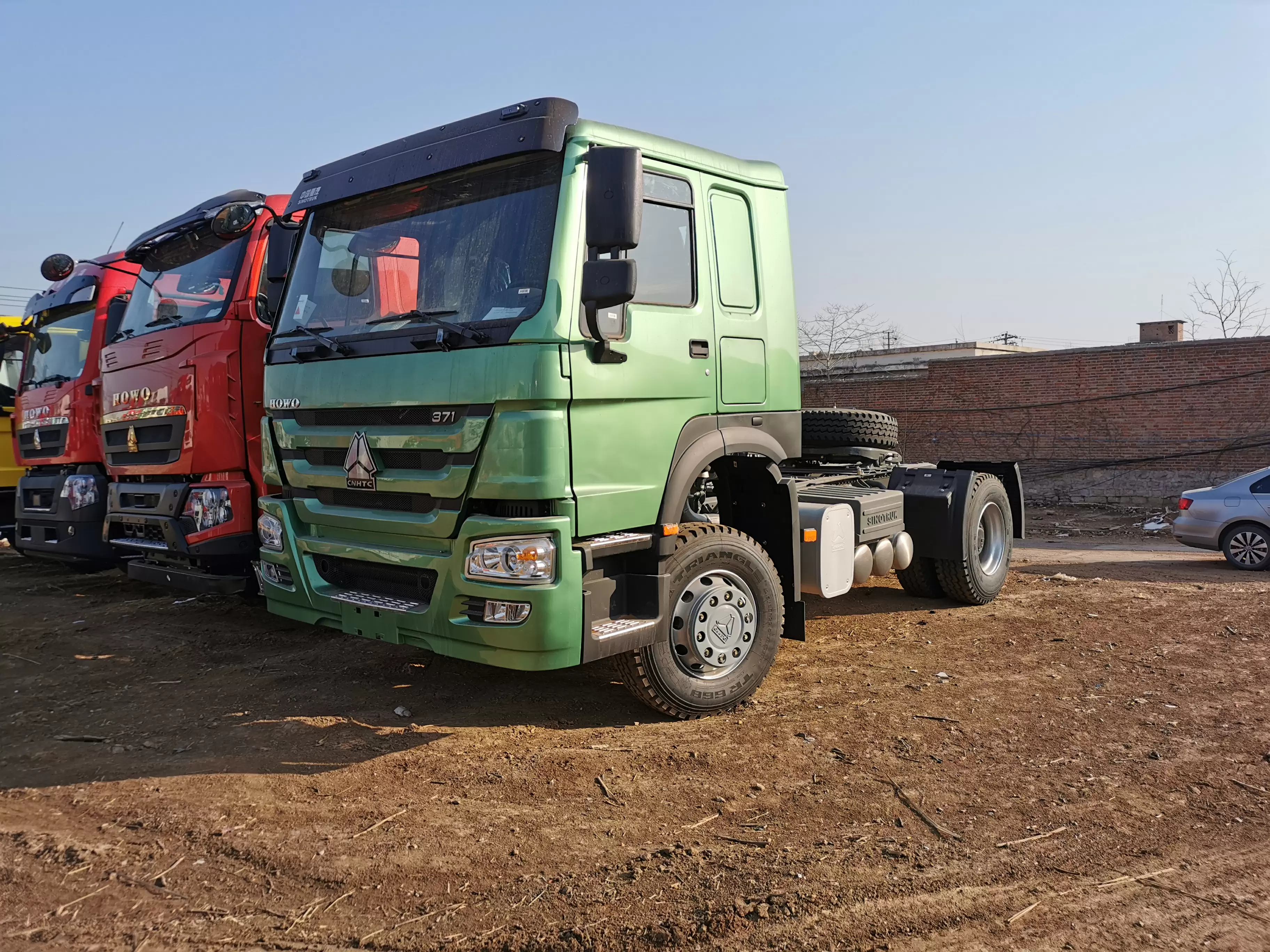 HOWO 4×2 Tractor truck