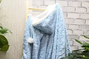 doulbe-layer PV fake fur sherpa poncho03.jpg
