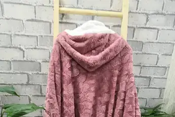 doulbe-layer PV fake fur sherpa poncho04.jpg