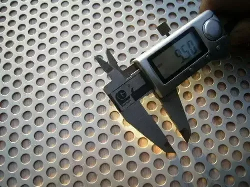 measuring of Perforated Stainless Steel Sheet.jpg