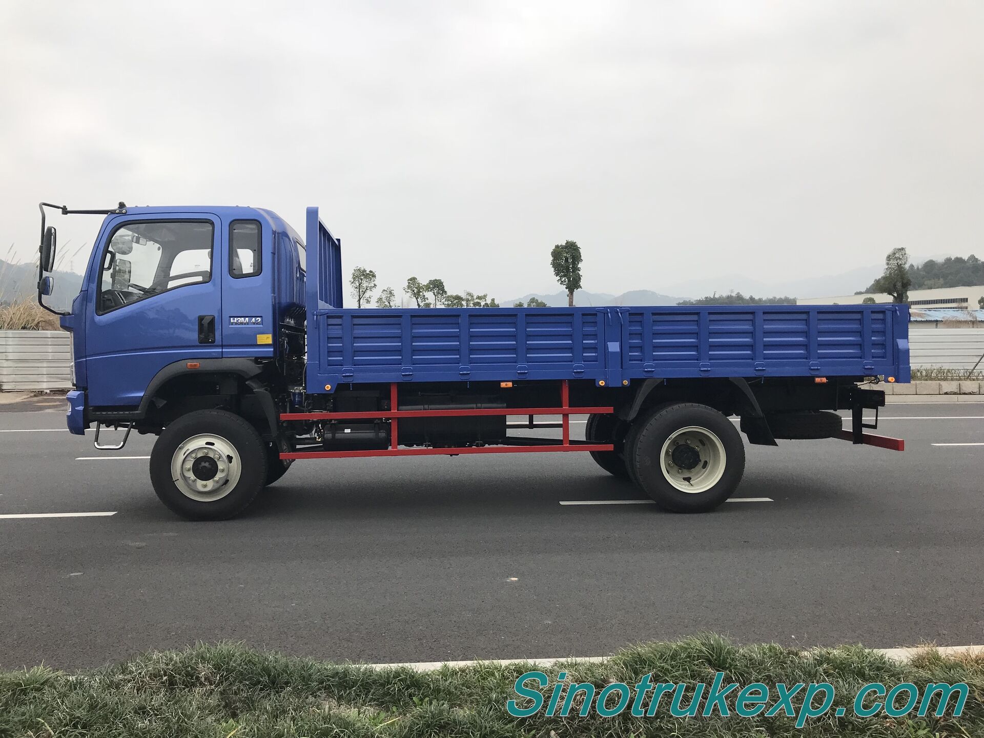 LIGHT CARGO TRUCK,SINOTRUK HOMAN,4×4,ZZ1168E3524C1
