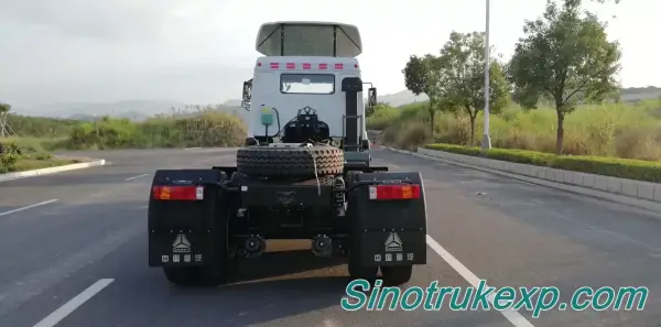 TRACTOR,SINOTRUK HOMAN,6×2,ZZ4258K32H0C1R,RIGHT HAND DRIVE TRACTOR,SINOTRUK HOMAN,6×2,ZZ4258K32H0C1R,RIGHT HAND DRIVE
