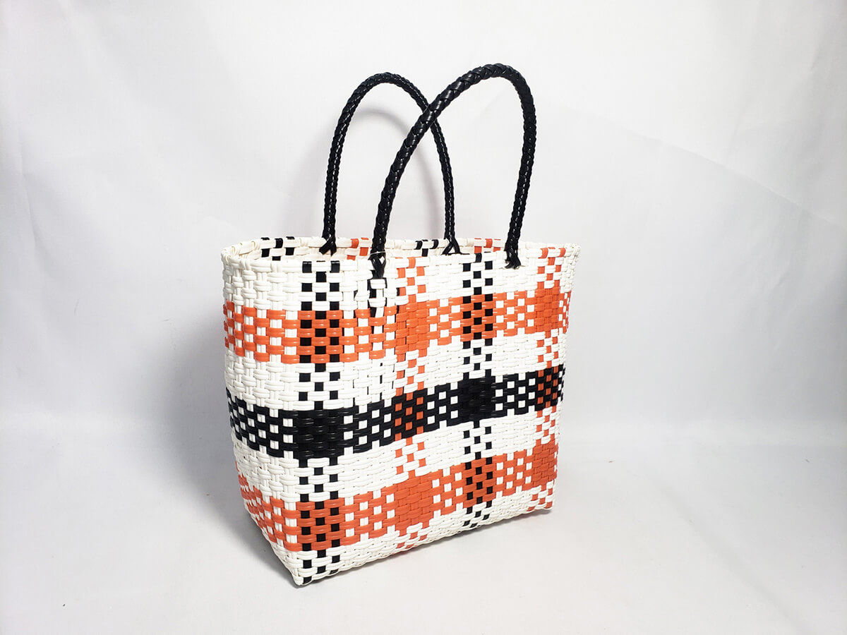 Custom Colorful Handmade Woven New Polypropylene (PP) Artbag, Handbag Manufacturer