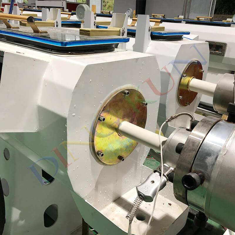 PVC 双管生产设备