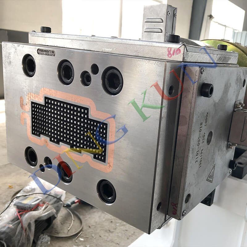 木塑实心门套设备