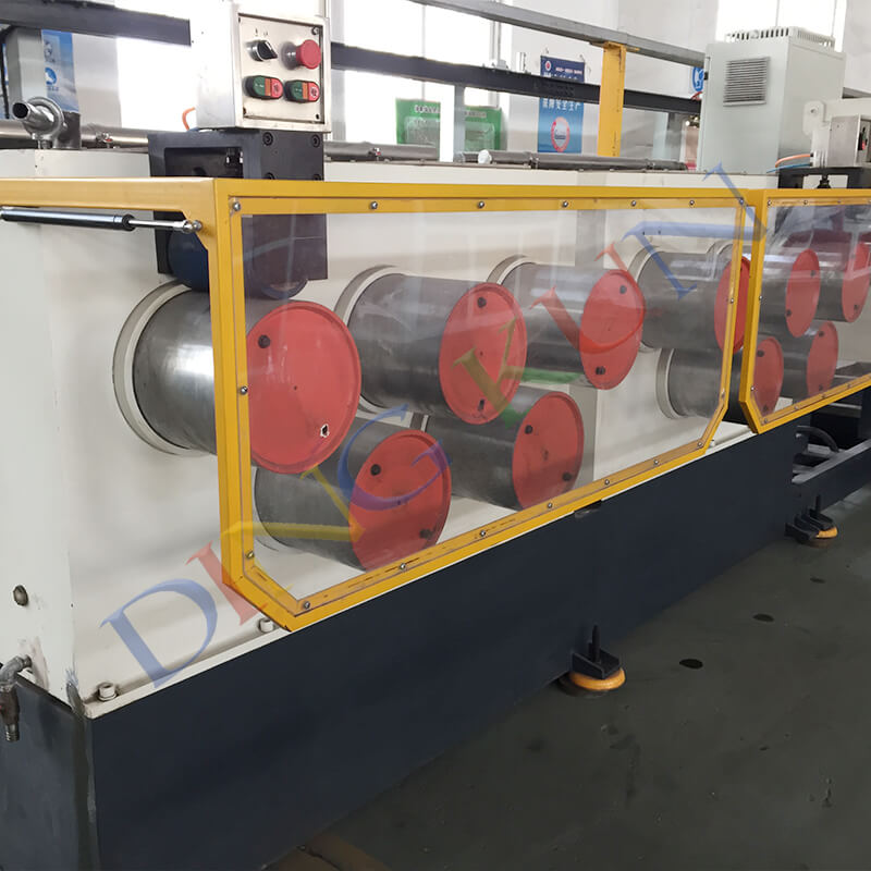 PP打包带设备（一出二;一出四）