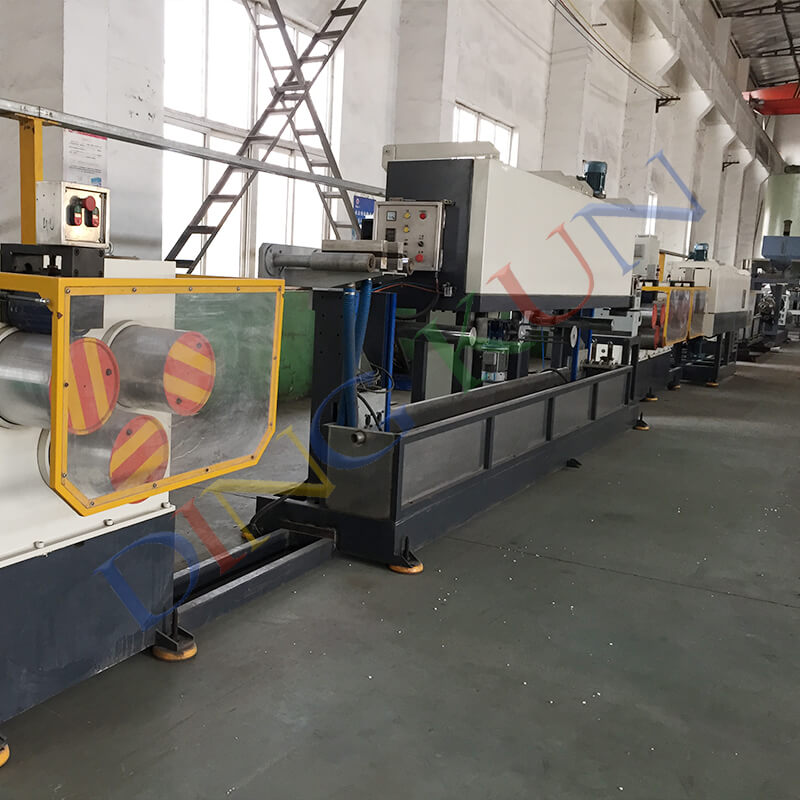 PP打包带设备（一出二;一出四）