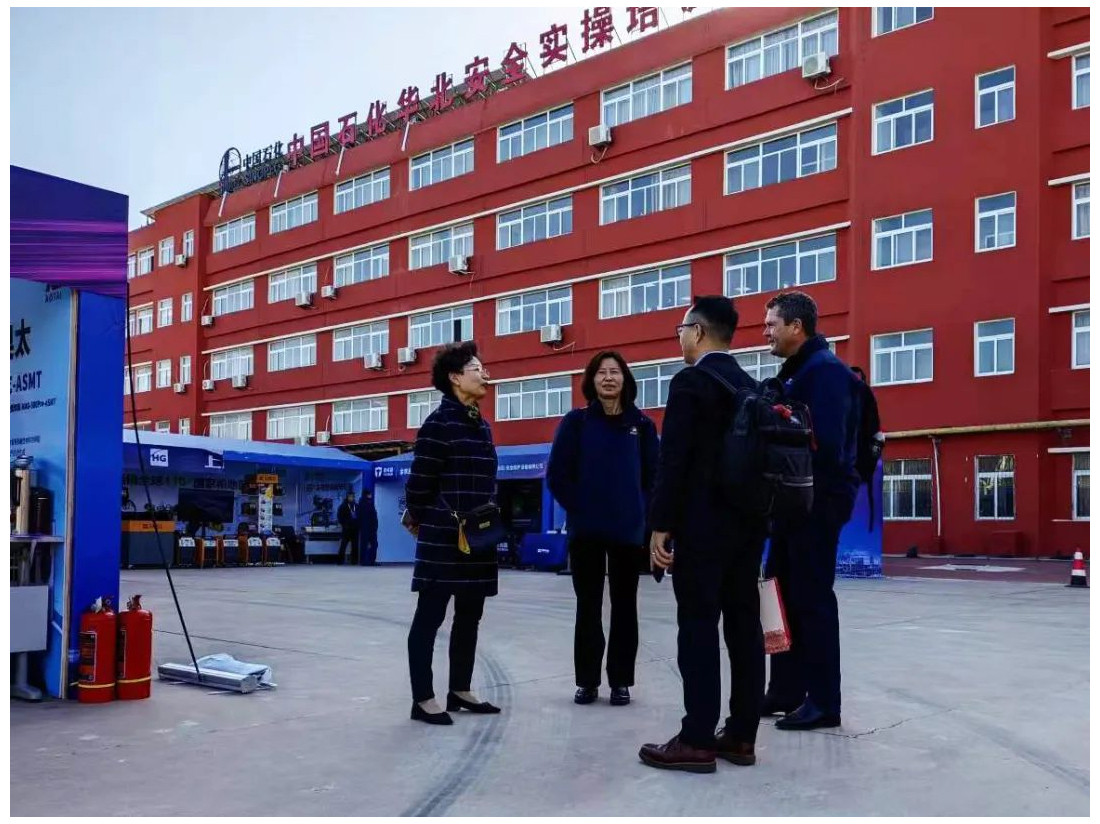 图片4.jpg 图片4.jpg