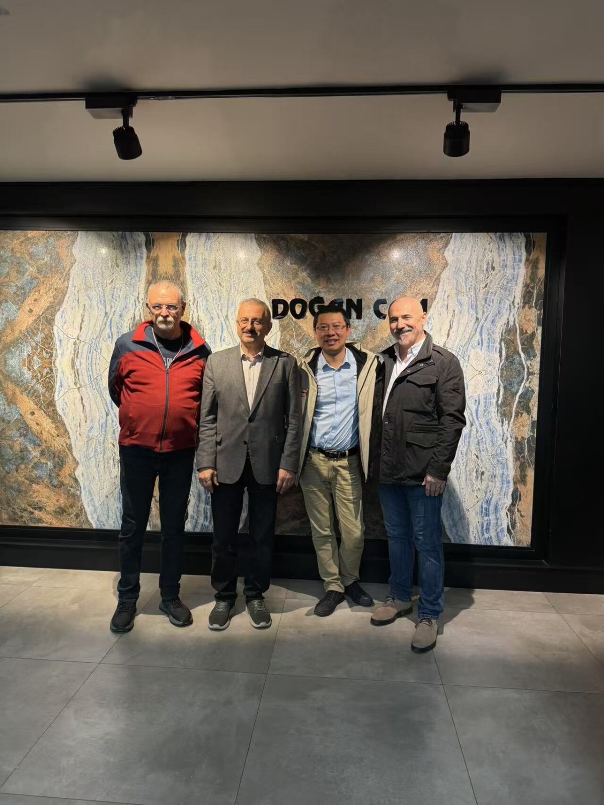 微信图片_20250115151045.jpg 微信图片_20250115151045.jpg