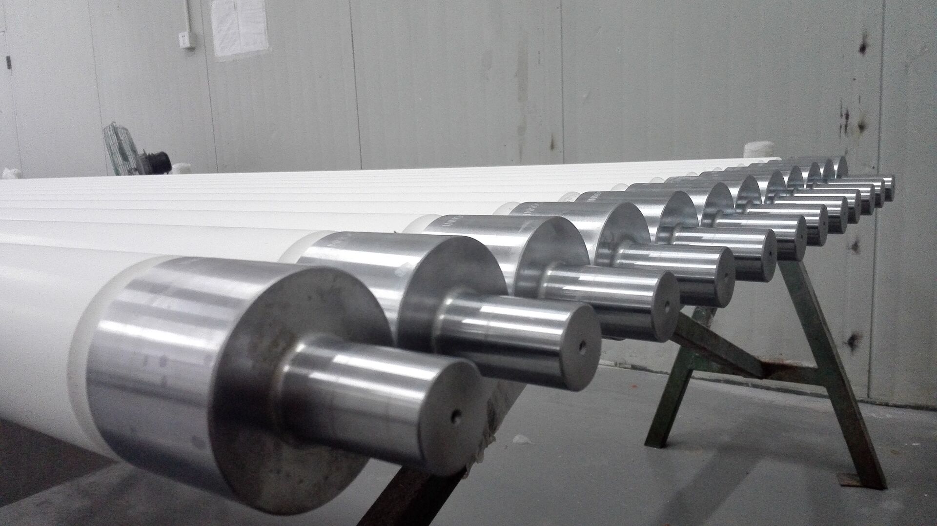 Rodillo cerámico para horno de templado