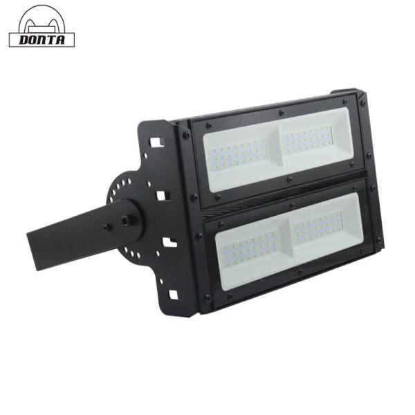 100w 150w 200w LED模组投光灯 隧道灯工厂批发