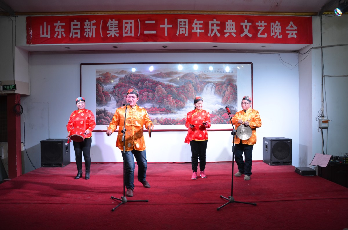 20三句半--员工的幽默感十足.jpg 20三句半--员工的幽默感十足.jpg