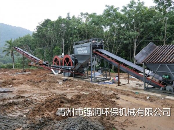 海南屯昌县水洗沙现场