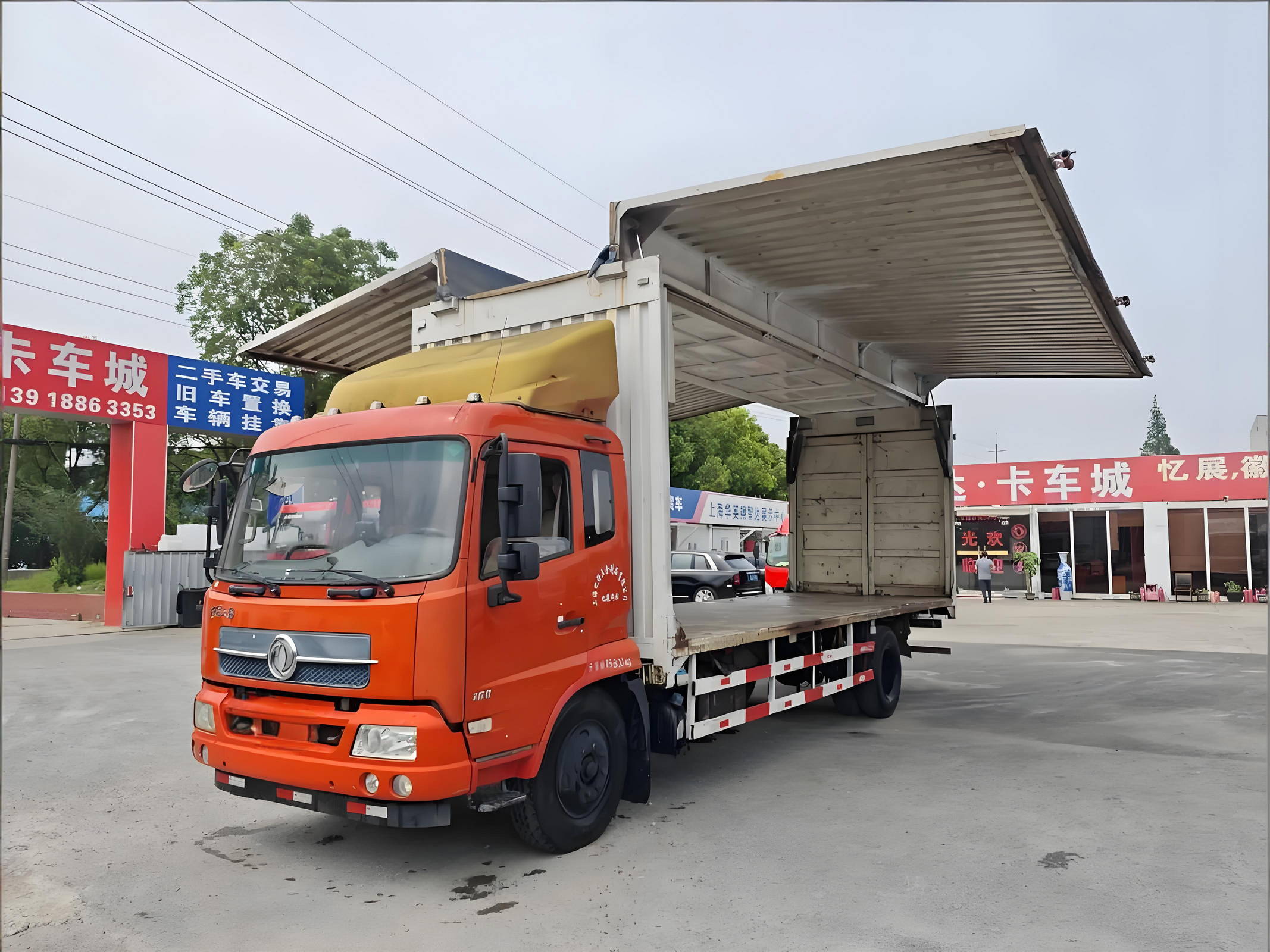 货车吊车