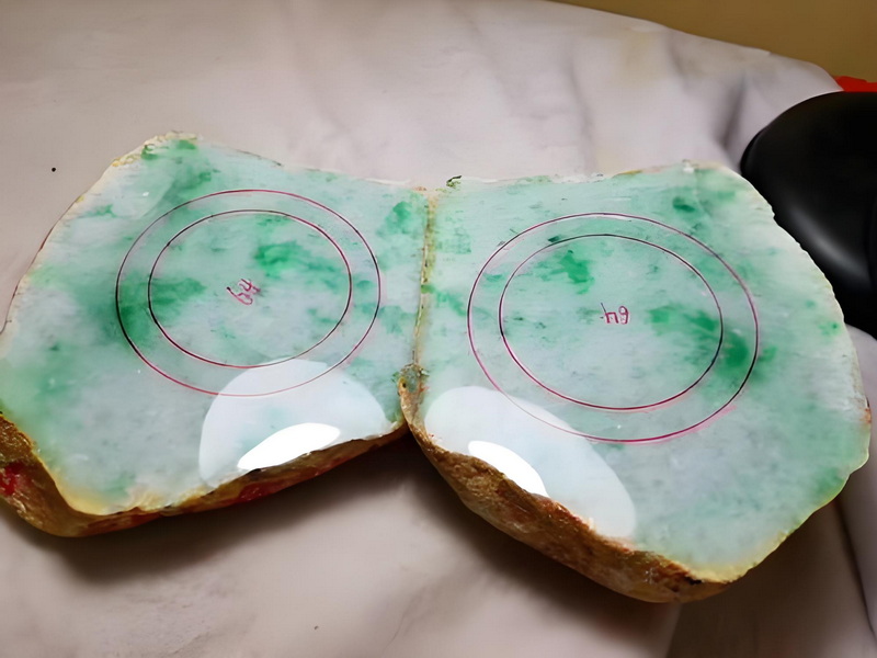 高贵翡翠玉石