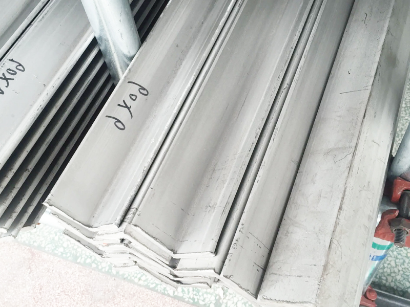 321 / 1.4541 Stainless steel angle bar