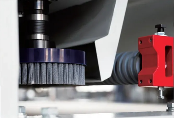 Роль шлифовальных станков для шпона в современной деревообработке