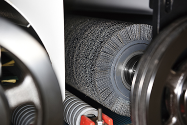 Как обслуживать и заменять щетки на шлифовальной машине?