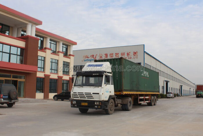 Доставка 800 Pipe Machinery в Южную Африку