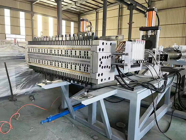 Недорогая пластиковая ПП/ПВХ полая строительная опалубка, строительный шаблон, машина для изготовления переработанных полипропиленовых материалов, благоприятная для окружающей среды