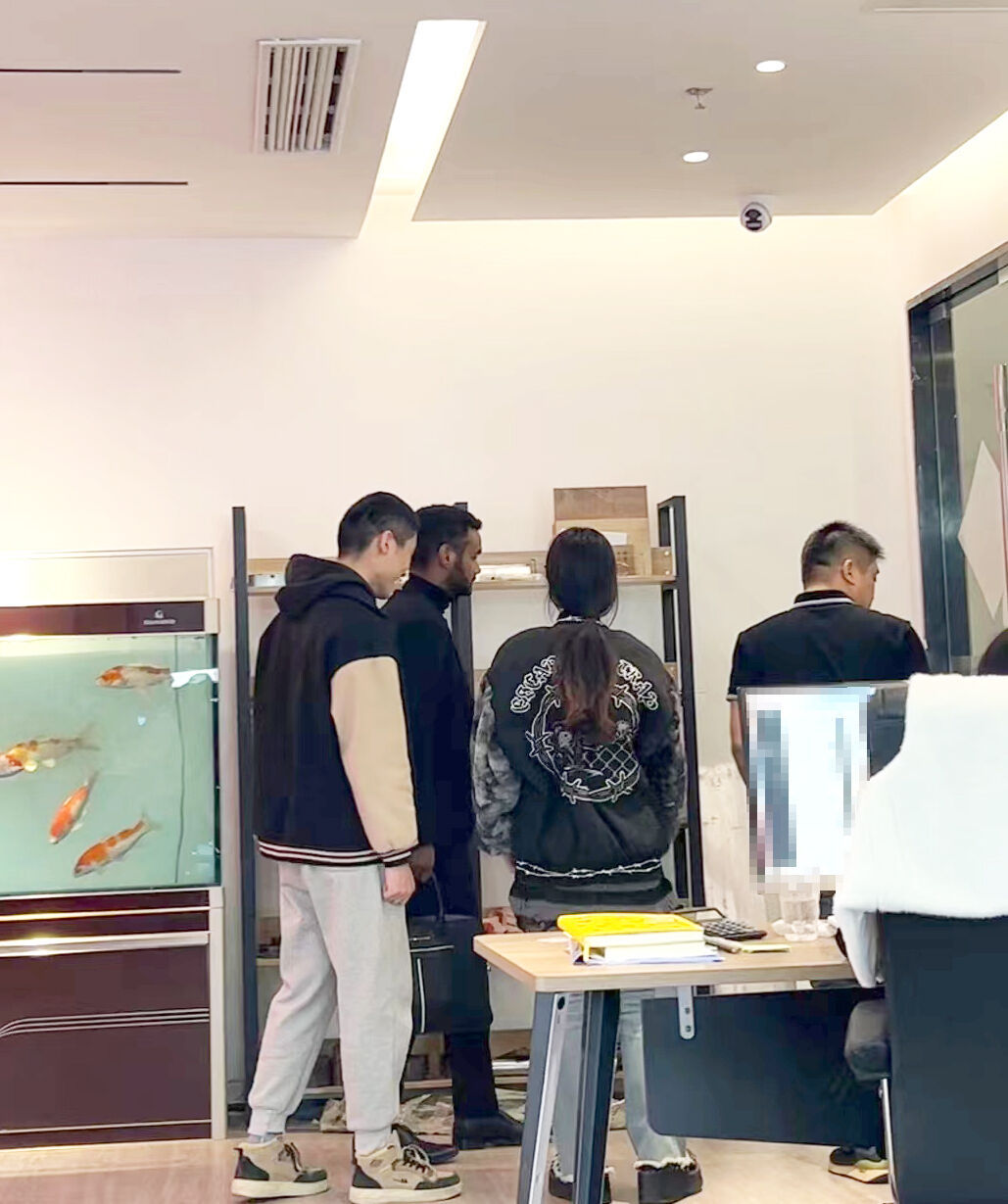 Os clientes canadenses visitaram nossa empresa e alcançaram uma cooperação estratégica
