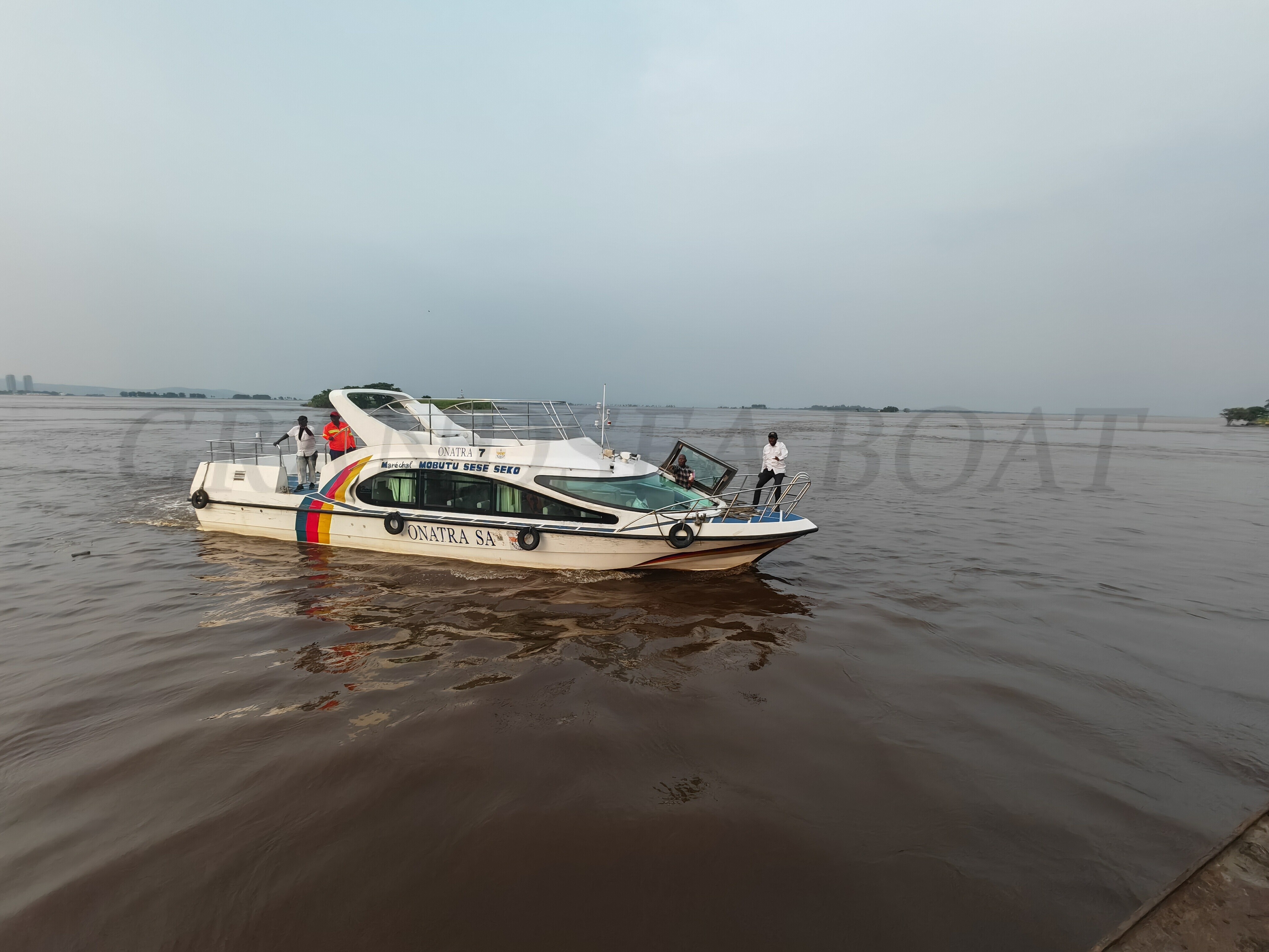 Length 13.8m 30persons passenger boat in Congo DR