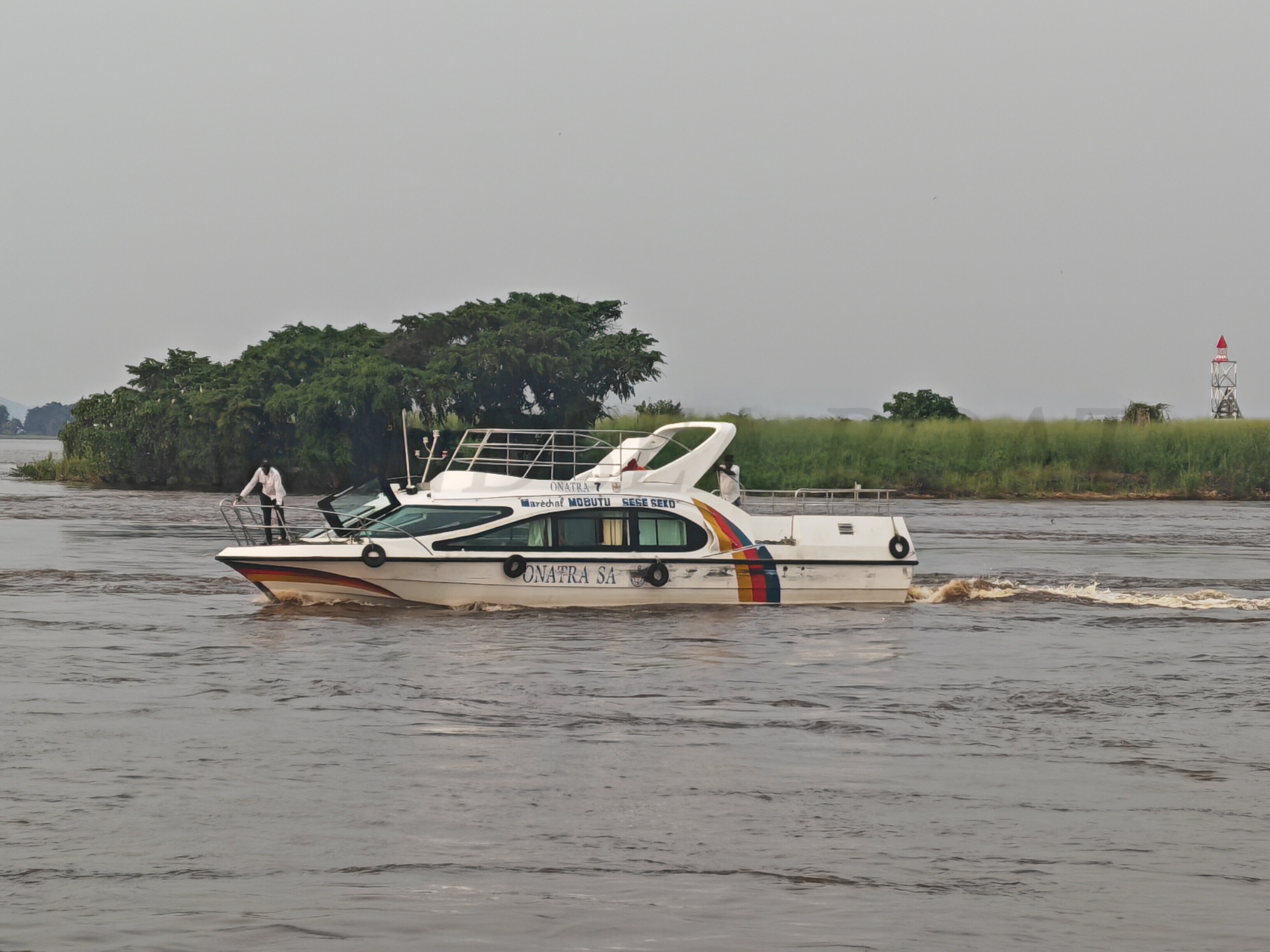 Length 13.8m 30persons passenger boat in Congo DR