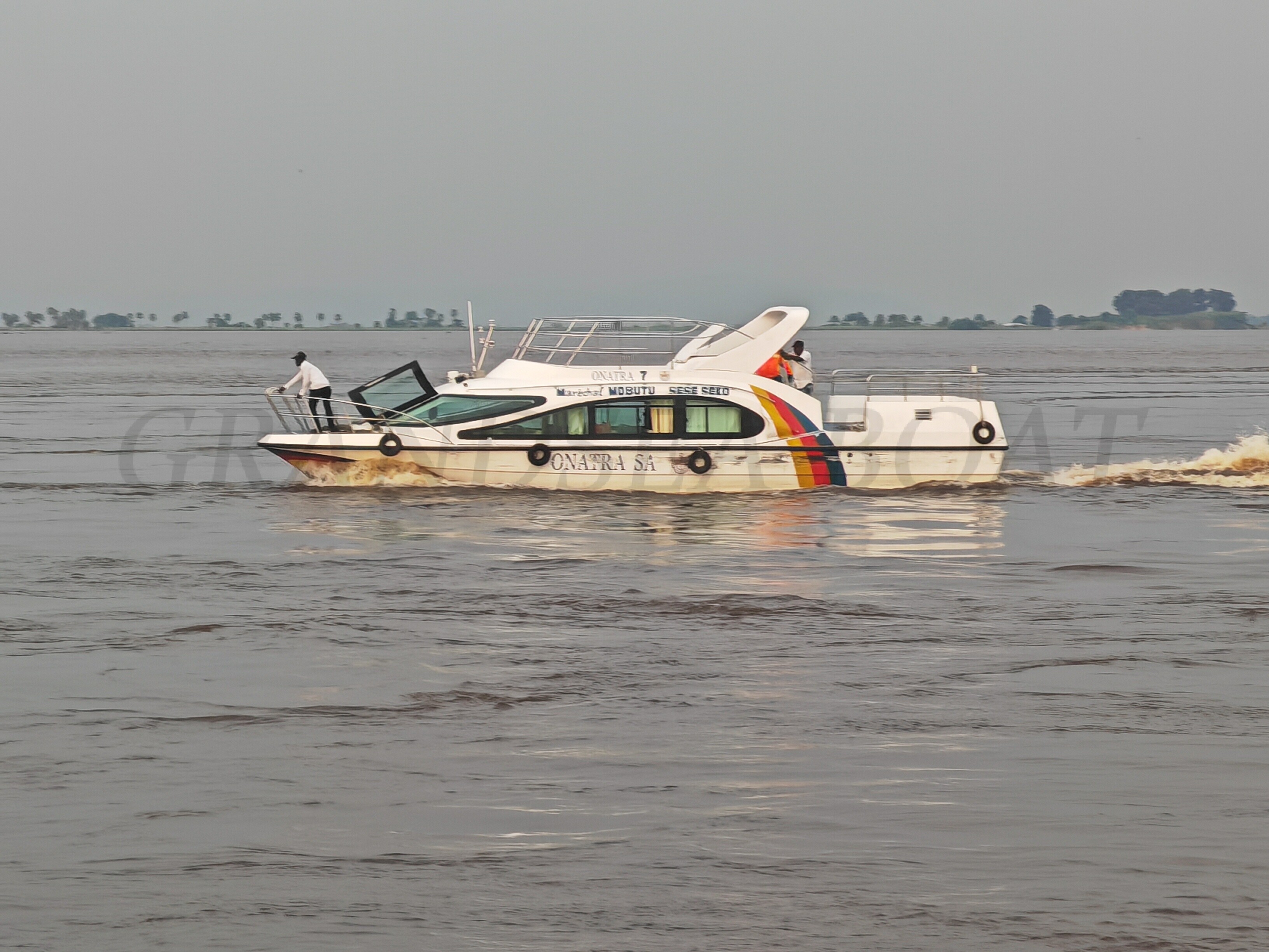Length 13.8m 30persons passenger boat in Congo DR