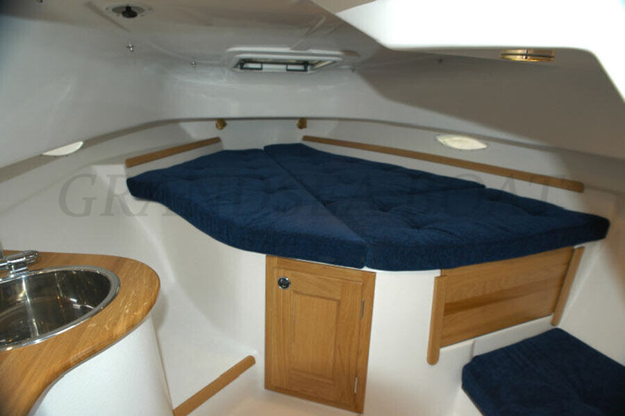 23ft Fiberglass speed  Cabin Cruiser Boats for sale