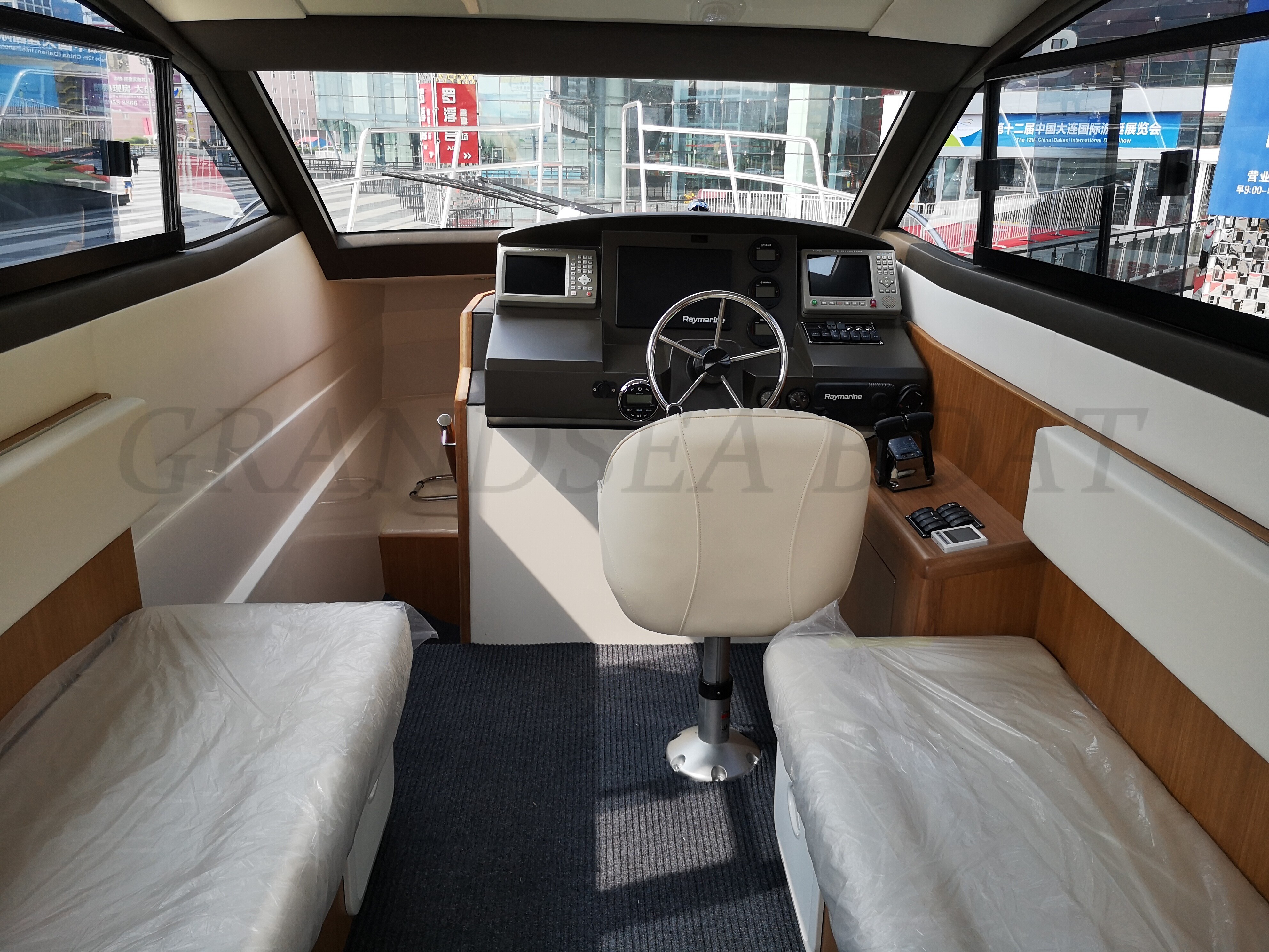 Grandsea 40ft Fiberglass Material High Speed Sport Cabin Fishing Boat with Outboard Engine for sale