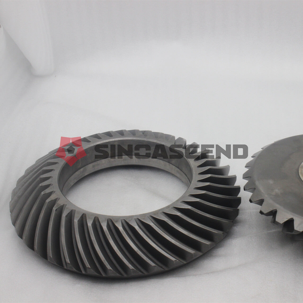 IVECO 28 37中桥盆角齿42127679 42129183 5801765235