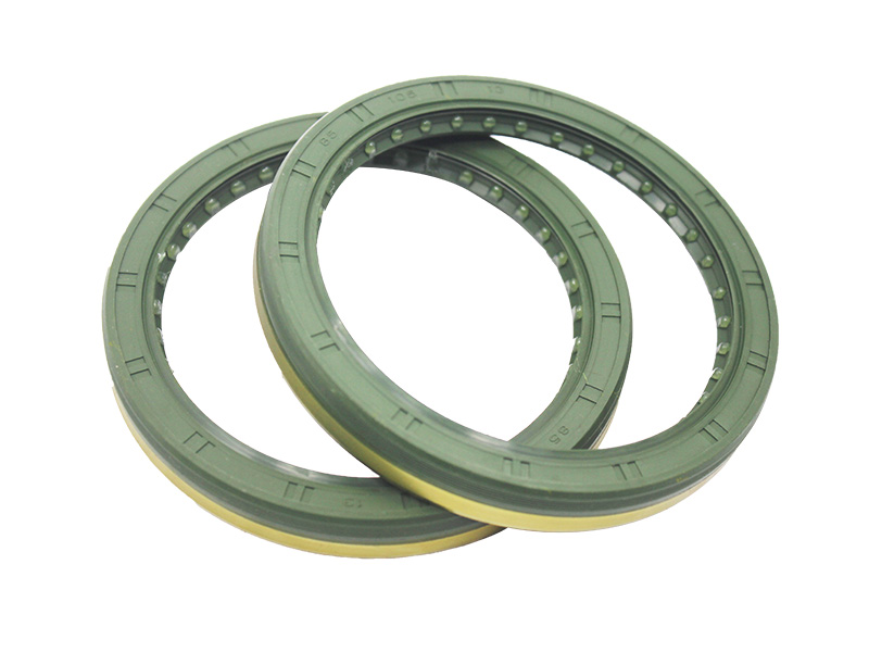 北奔AC16贯通轴油封（精品）