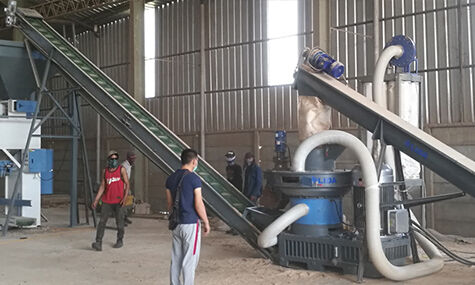 印尼1-1.5吨木屑制粒生产线案例