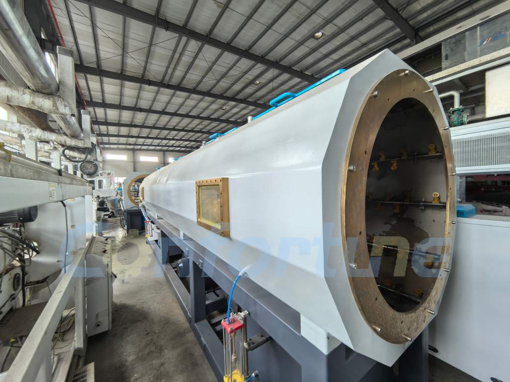 Линия для производства трехслойных коэкструзионных труб из HDPE диаметром 450–800 мм