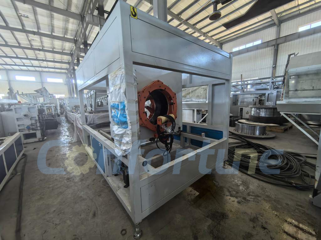 Высокоскоростная линия для производства труб из HDPE методом 3-слойной коэкструзии, 315–630 мм, оригинальная комплектная линия