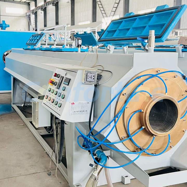 Линия для производства трёхслойных коэкструзионных труб из HDPE диаметром 110–315 мм, Jinhu