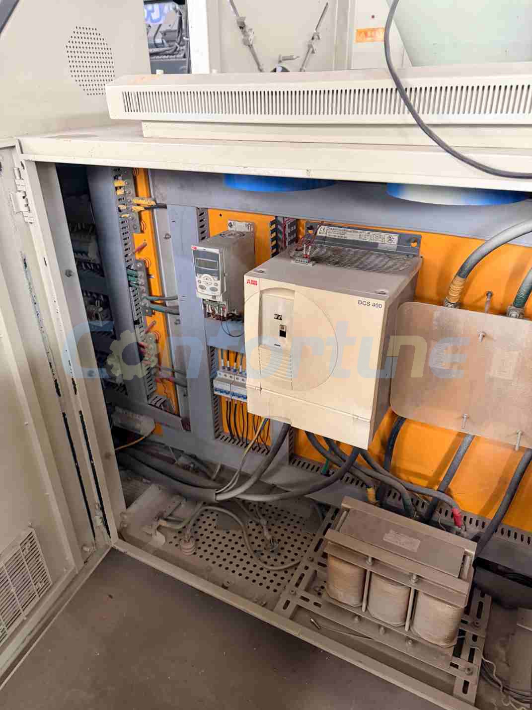 Линия для производства трехслойных труб из HDPE методом соэкструзии, 50–160 мм, JWELL