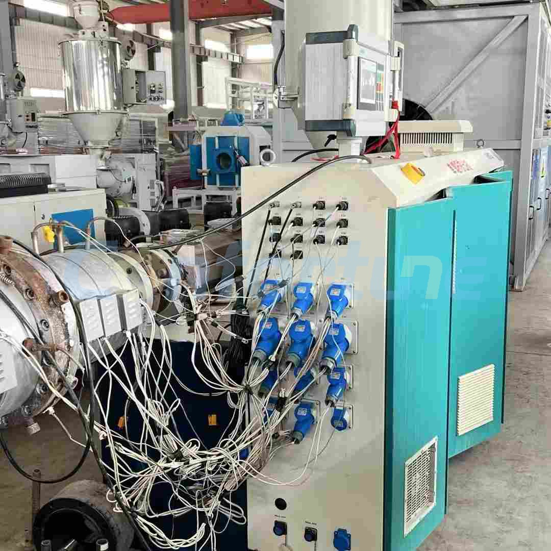 Бывшая в употреблении высокоскоростная линия для производства труб из HDPE диаметром 20–110 мм, Fangli