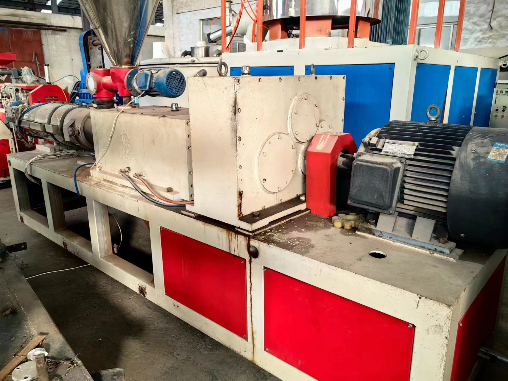 Линия по производству профилей ПВХ 65/132  